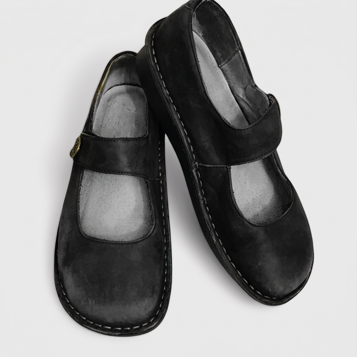 Orthopedic Shoes with Elegant Detail